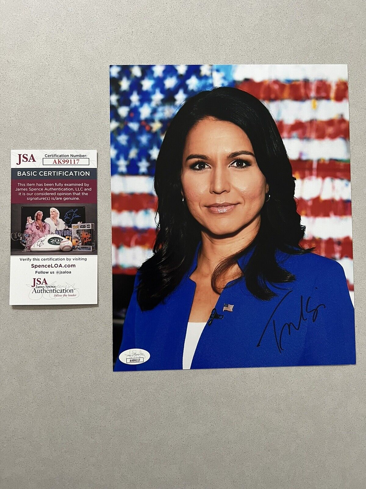 Tulsi Gabbard autographed signed 8x10 photo JSA COA Hawaii Army USA Congress HI