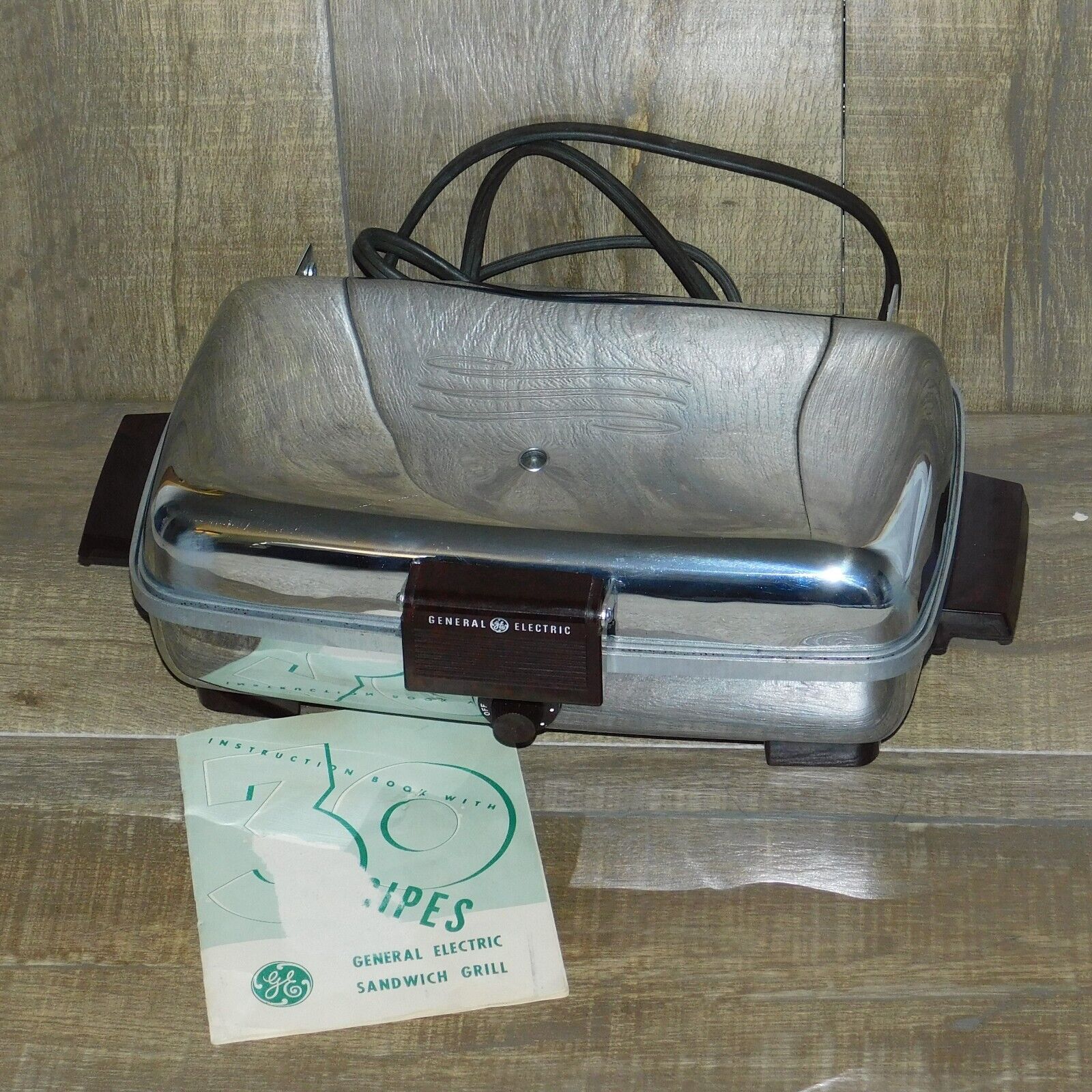 Vtg 1950s General Electric Sandwich Grill Waffle Iron 159G40 USA Chrome Works