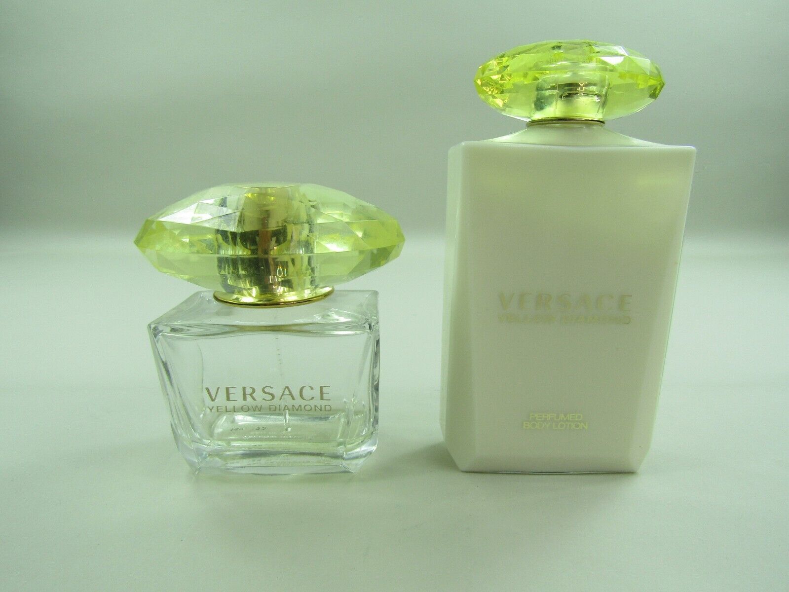 Lot of Versace Yellow Diamond Perfumed Body Lotion &Eau de Toilette Perfume Read