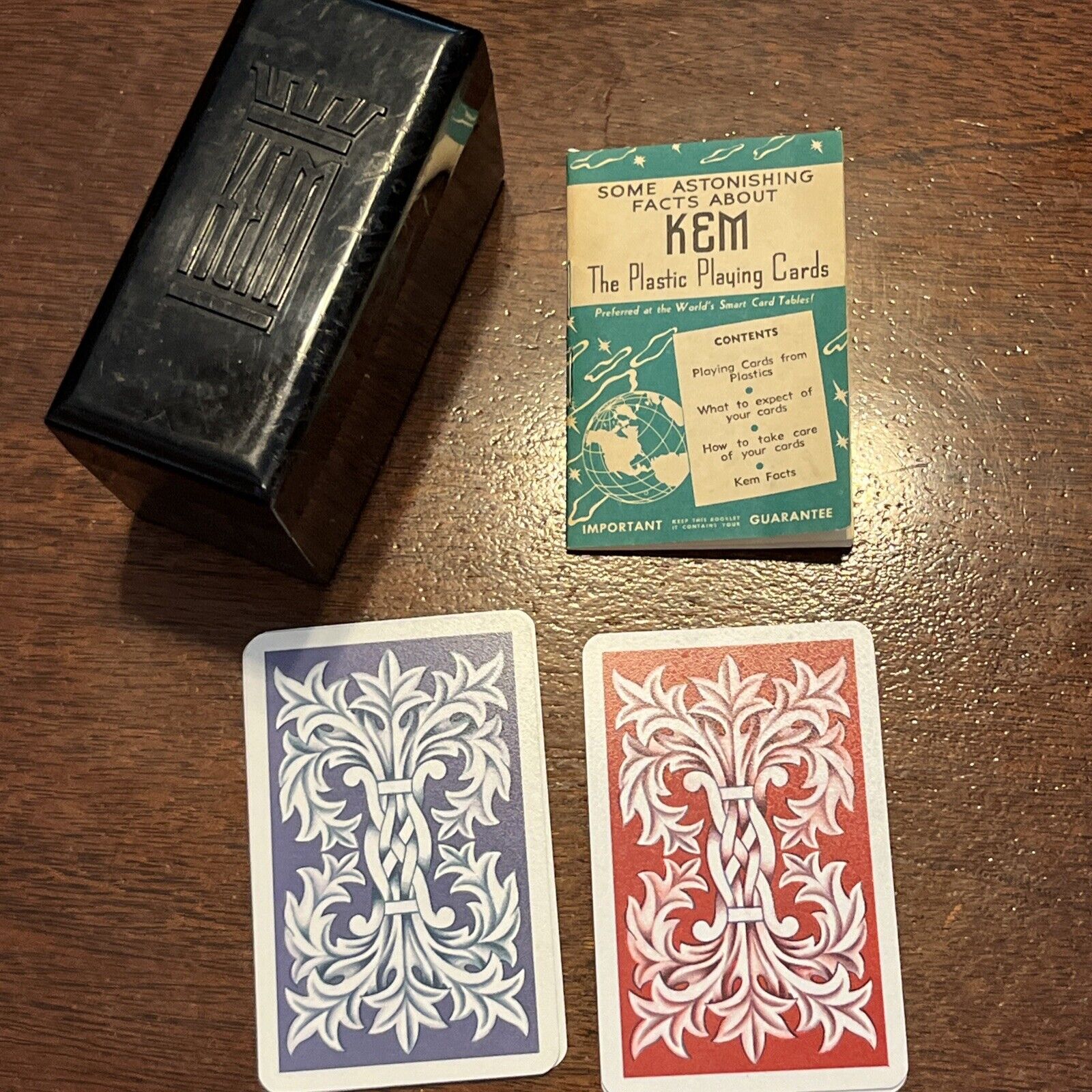 Vtg 1940 KEM Playing Cards Bakelite Case Double Deck Complete Jokers Red Blue