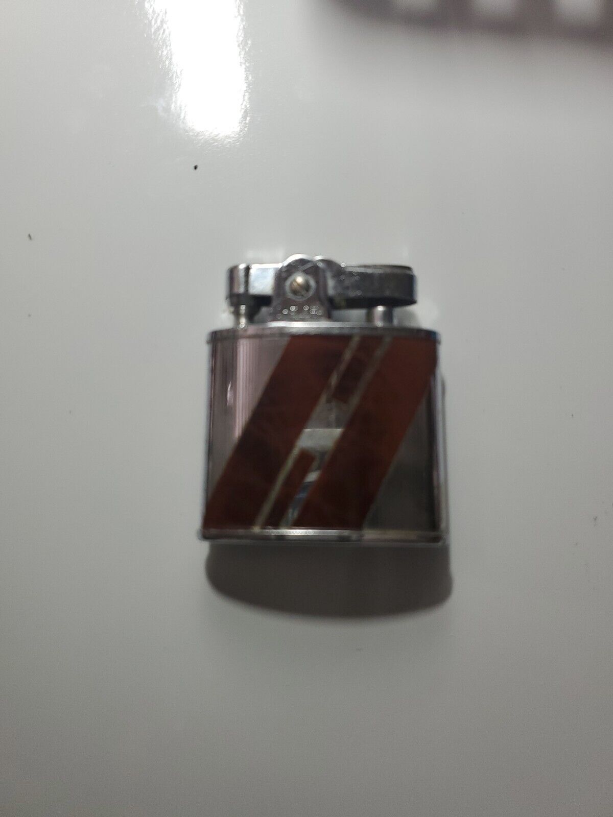 Old Vtg Chelsea Silver Tone & Woodgrain Cigarette Lighter Made In USA
