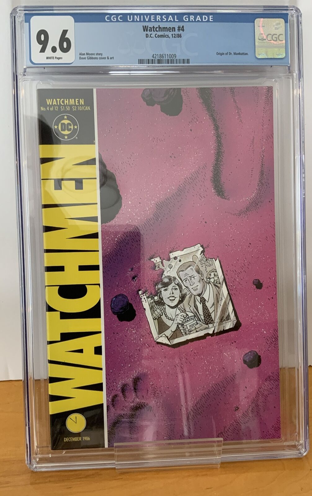 Watchmen #4 CGC 9.6 1986 DC Comics Origin of Dr. Manhattan Alan Moore Story