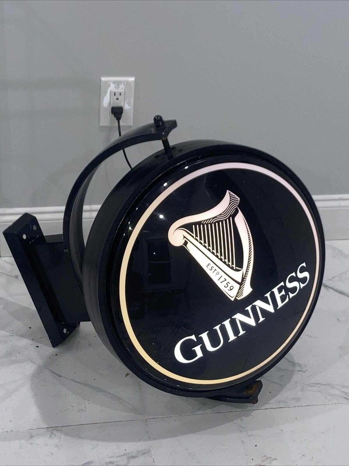 20” GUINNESS LIGHTED ELECTRIC BEER SIGN MAN CAVE DEN GARAGE DECOR ROTATE GLOBE
