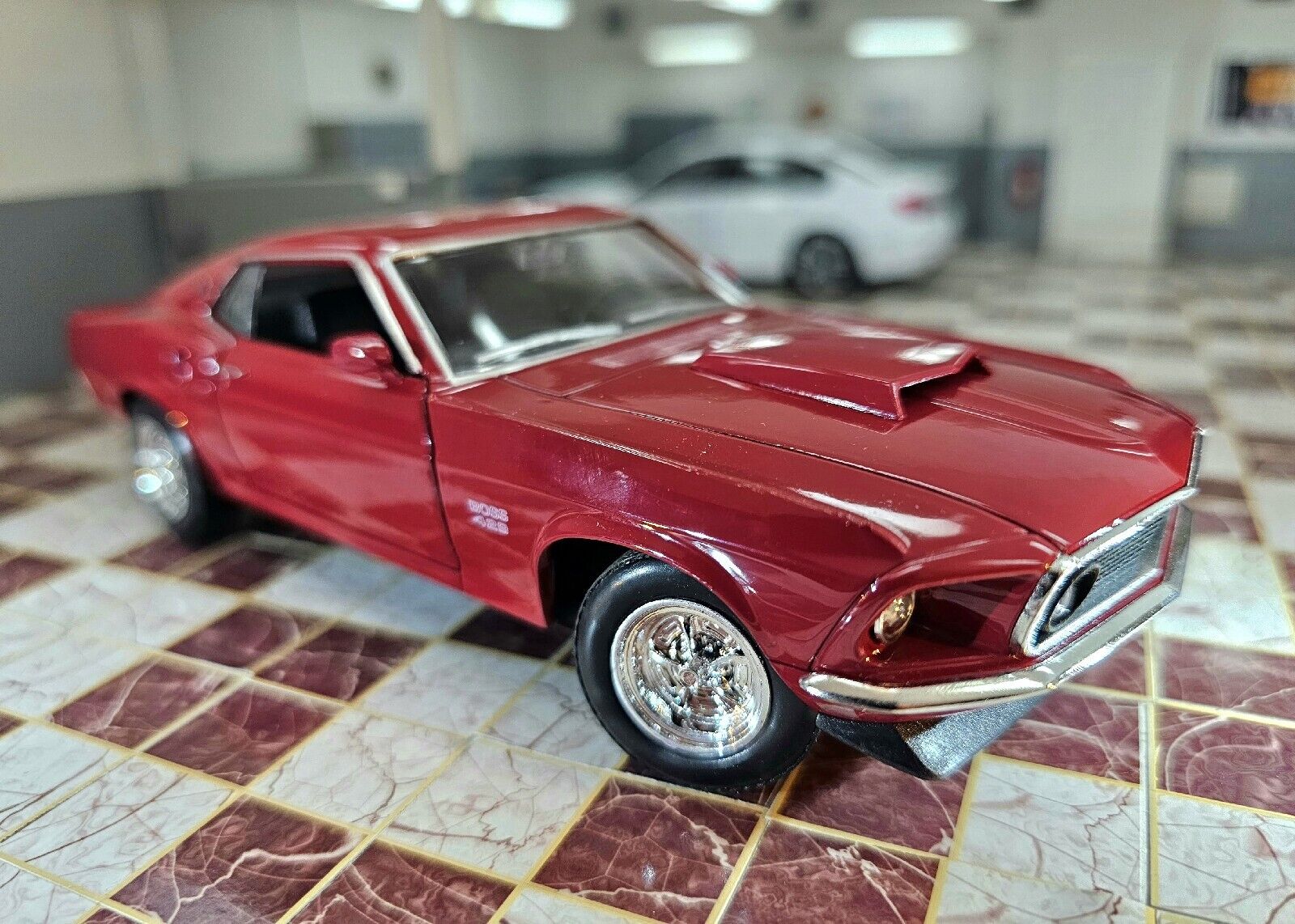 WELLY 1969 FORD MUSTANG BOSS GT FASTBACK 429 RED 1/24 DIECAST MODEL