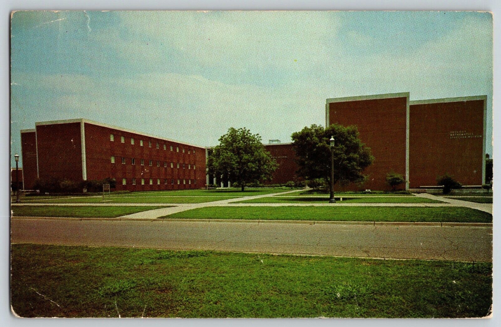 Postcard Sid Richardson Science Building - Baylor University Waco Texas