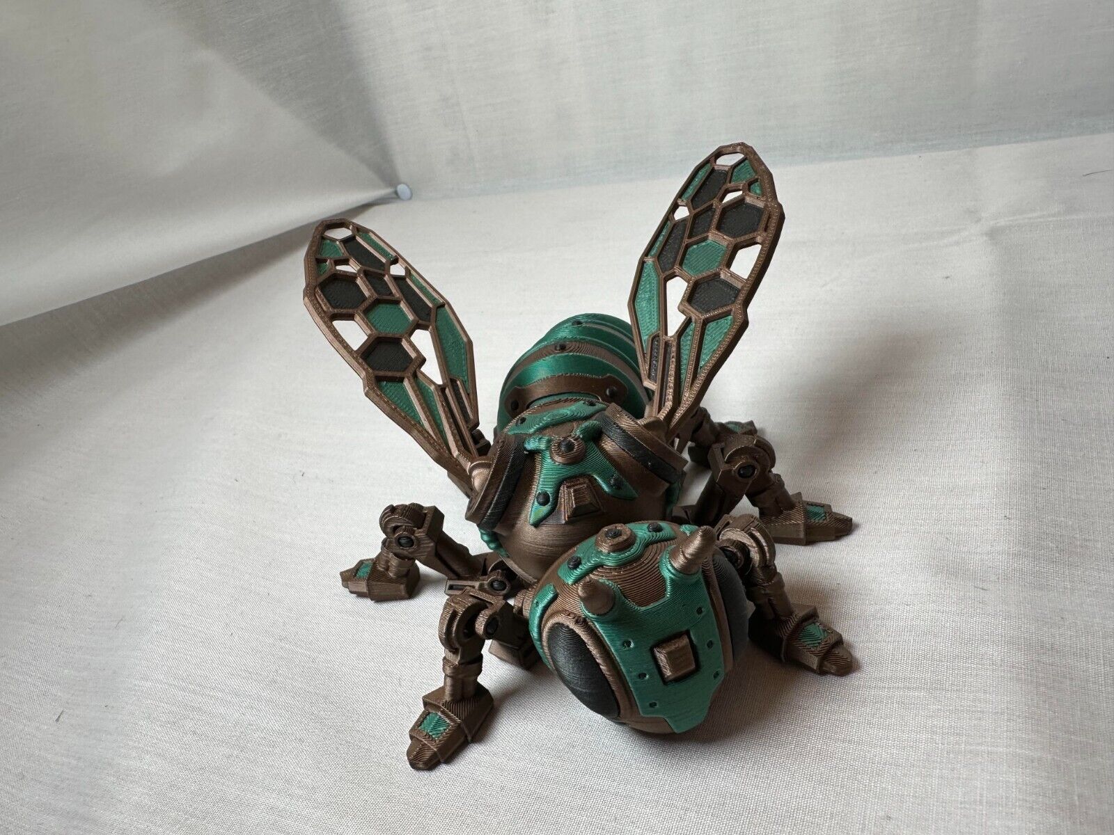 3D Articulating Cyber Bee Decorative Figurine Fidget