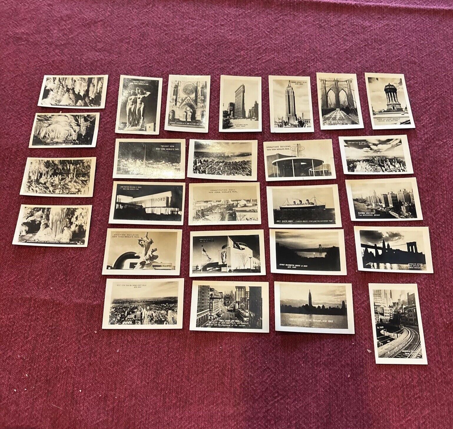 VTG Mini real photo set NY World's Fair B&W Postcard Souvenir 26 B&W 2.75x3.5
