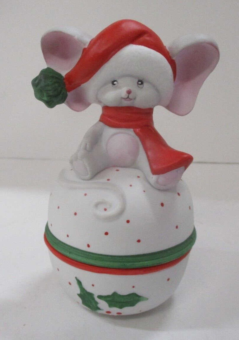 Vintage Russ Berrie White Christmas Mouse Ball Trinket Box #2460