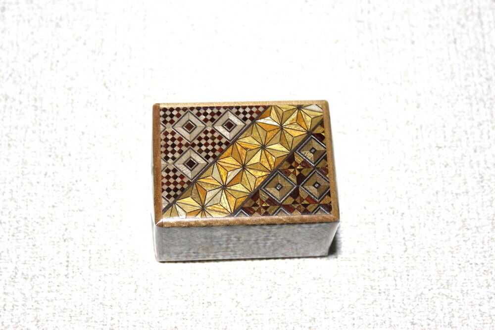 Japanese puzzle box, Yosegi secret puzzle mini 8 cm ( 3.1 inch) 12 steps USA