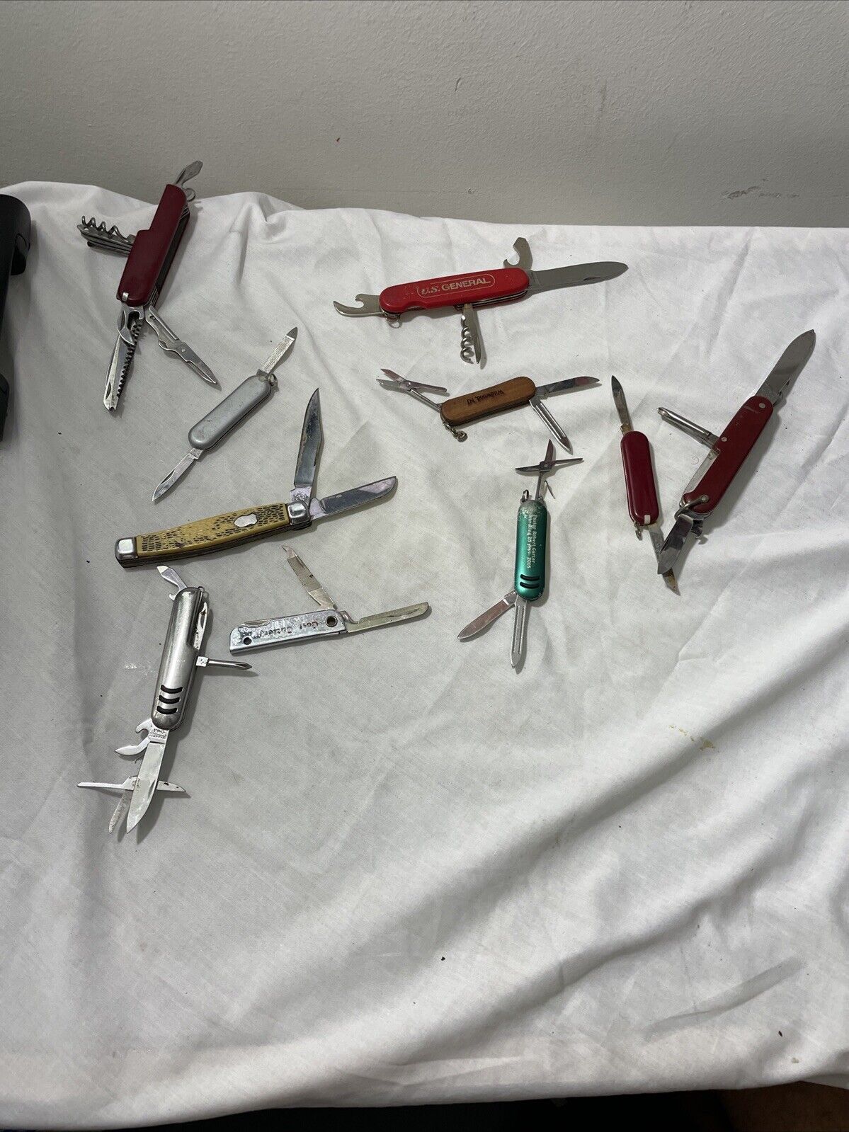 Lot Of 10 Small multitool pocket knives
