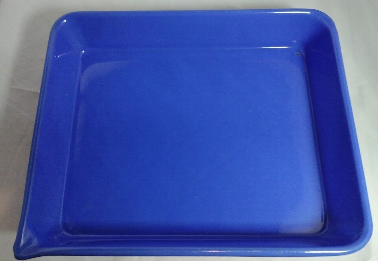 Vintage Unbranded Photographic Processing Tray 9x11 inches. Blue. Great Shape.