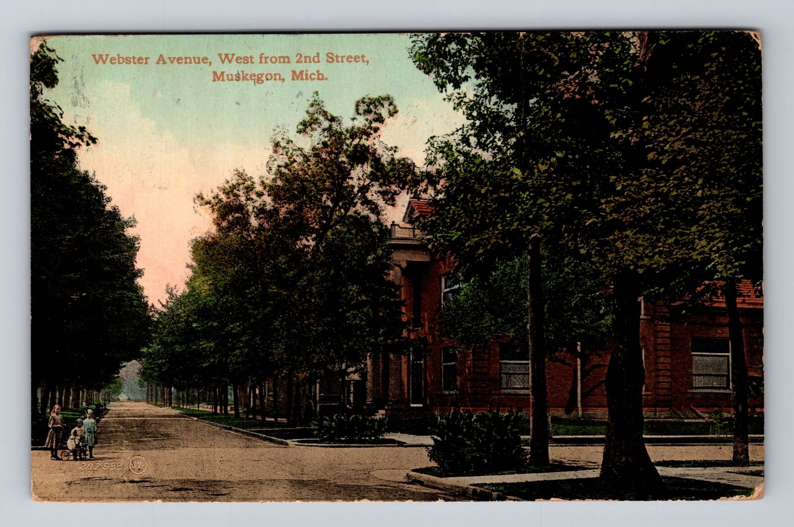 Muskegon MI-Michigan, Residential District Webster Avenue Vintage Postcard