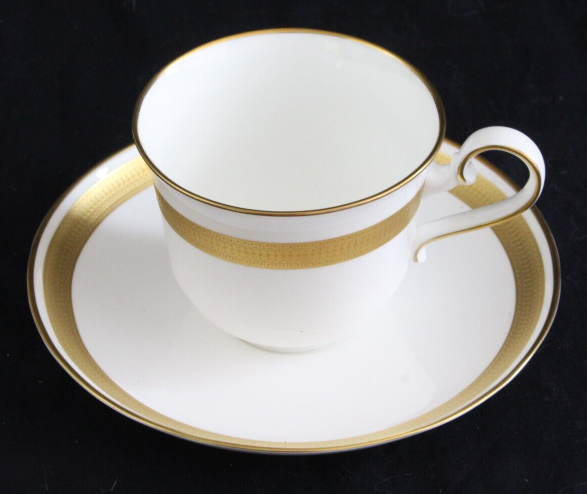 Vintage Villeroy & Boch Heinrich West Germany Gold Brocade Tea Cup & Saucer Set
