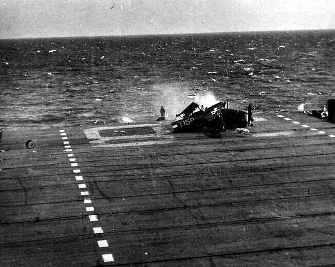 Curtiss SB2C-4 Helldiver crash landing USS Shangri La WWII 8x10 Photo 676b