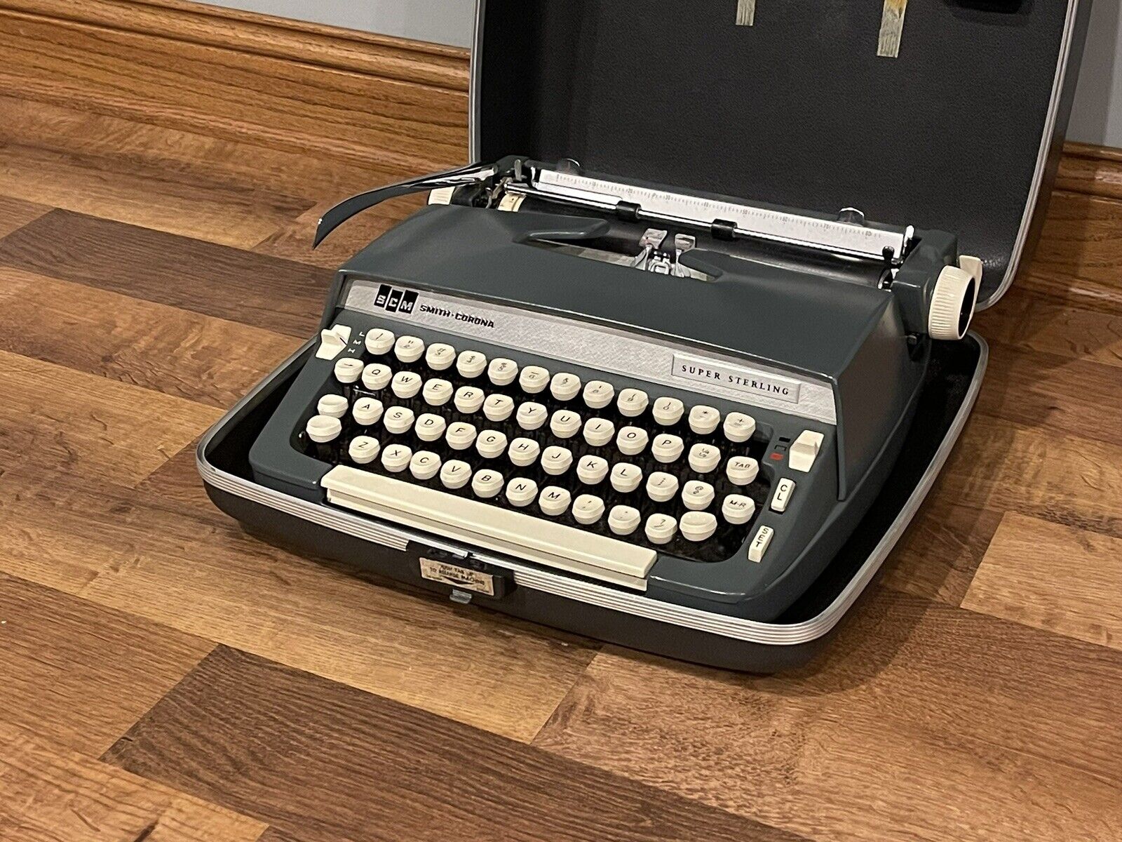 🔥 1960s Smith-Corona Super Sterling Portable Manual Typewriter w/ Case WORKS