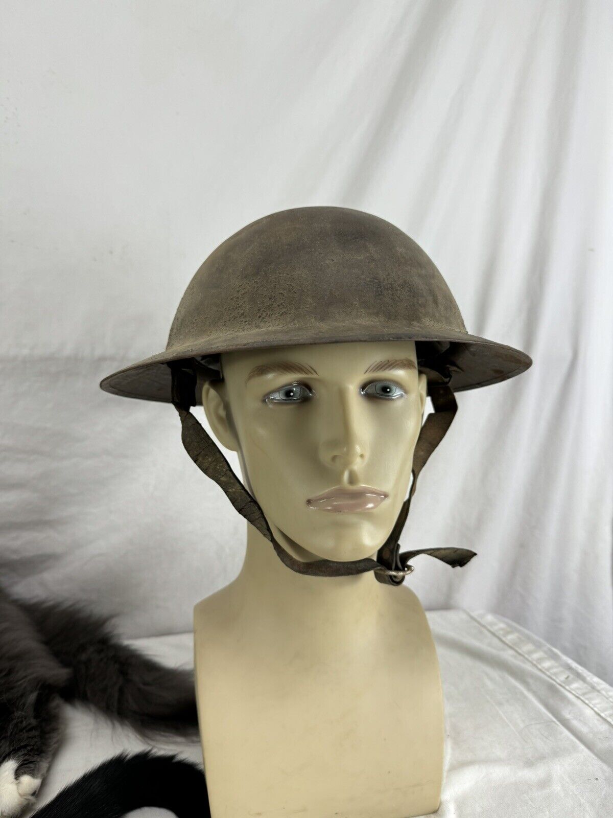 WW1 British Brodie Helmet WITH LINER