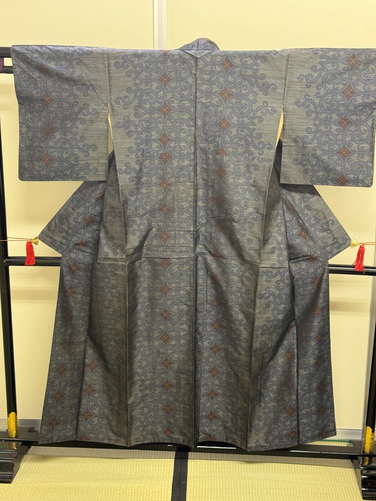 Japanese Vintage Kimono Silk Black Oshima expensive tradition Height 62.2in