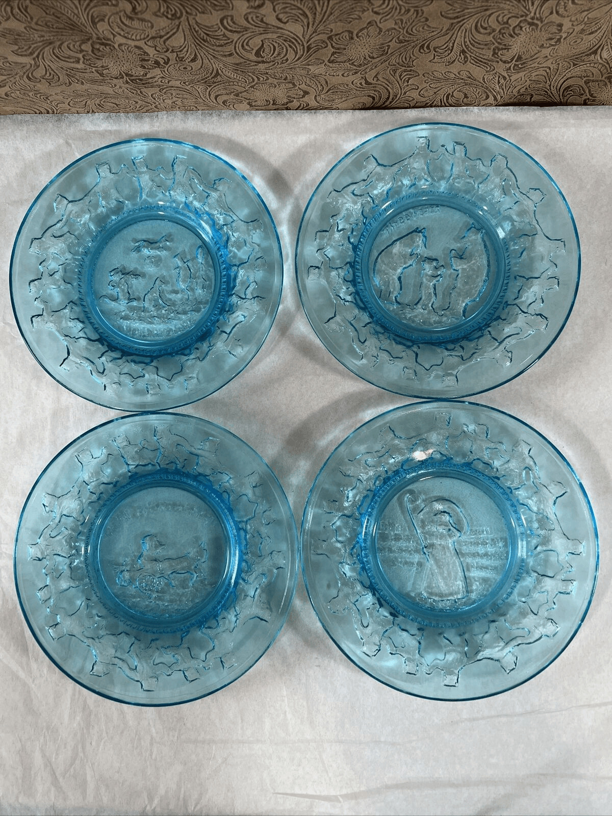 Vintage Tiara Glass Chili’s Nursery Rhyme Plates Blue Three Bears Little Bo Peep