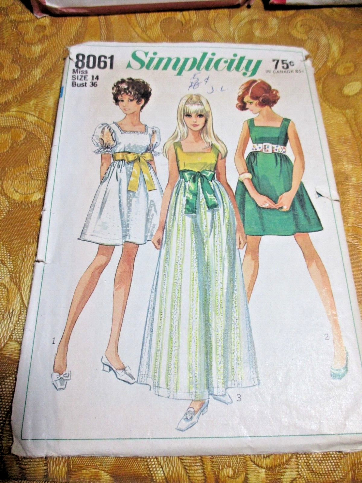 Simplicity Misses' Fairy Dress Pattern 8061 Miss 14 36 1968 1960's VTG Cut