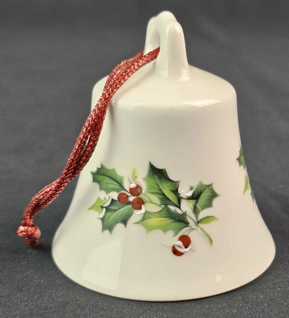 Vintage Limoges France  Porcelain Christmas Holly Berry Bell Rehausse Main Stamp