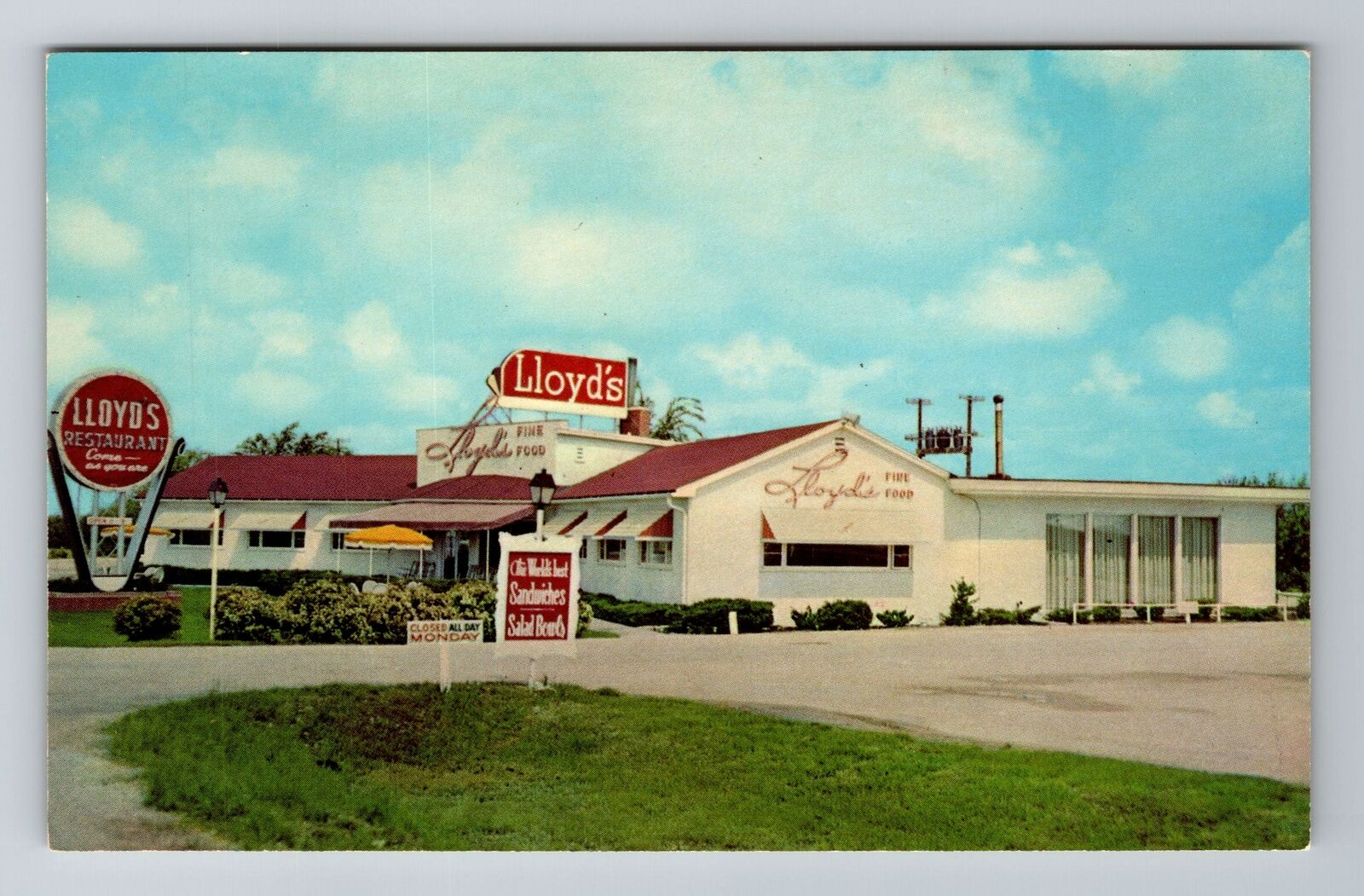 Marshalltown IA-Iowa, Lloyd's Restaurant, Antique, Vintage Souvenir Postcard