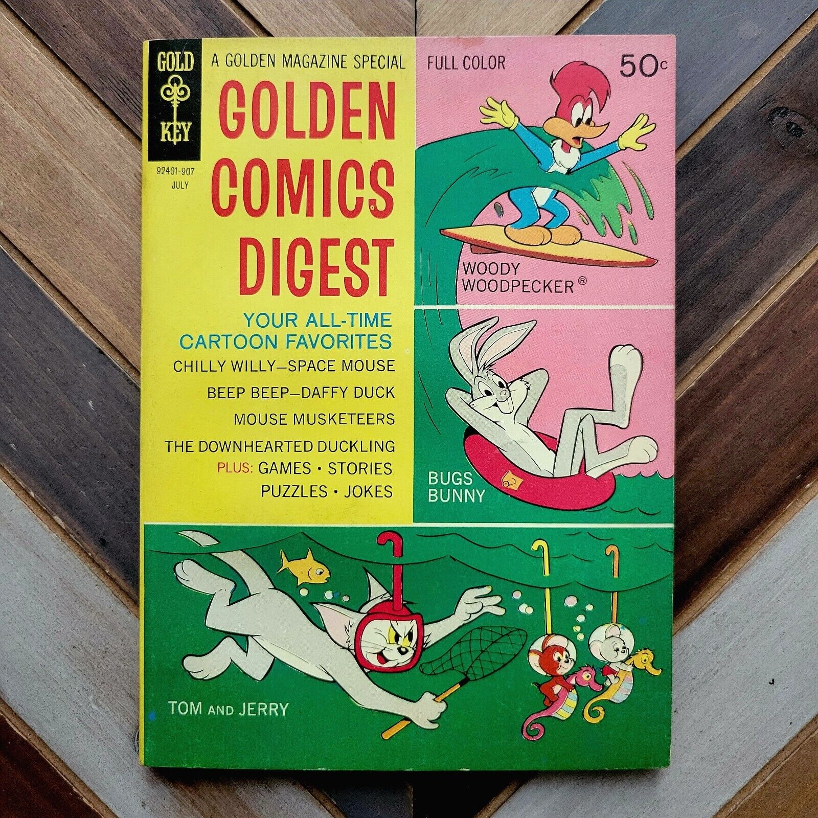 GOLDEN COMICS DIGEST #3 NM- 1969 Sharp, Unread 3rd Issue TOM & JERRY Woody BUGS