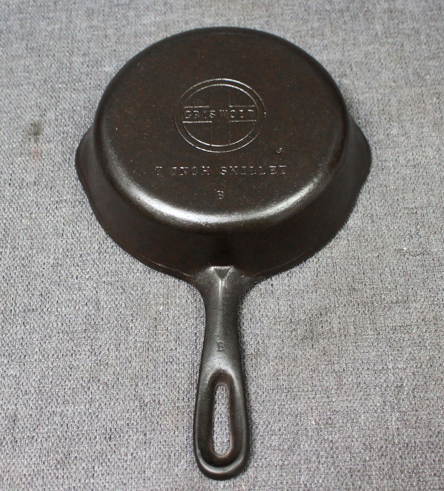 Griswold #4 Skillet DEAD FLAT - Restored - Small Logo - Excellent Conditon