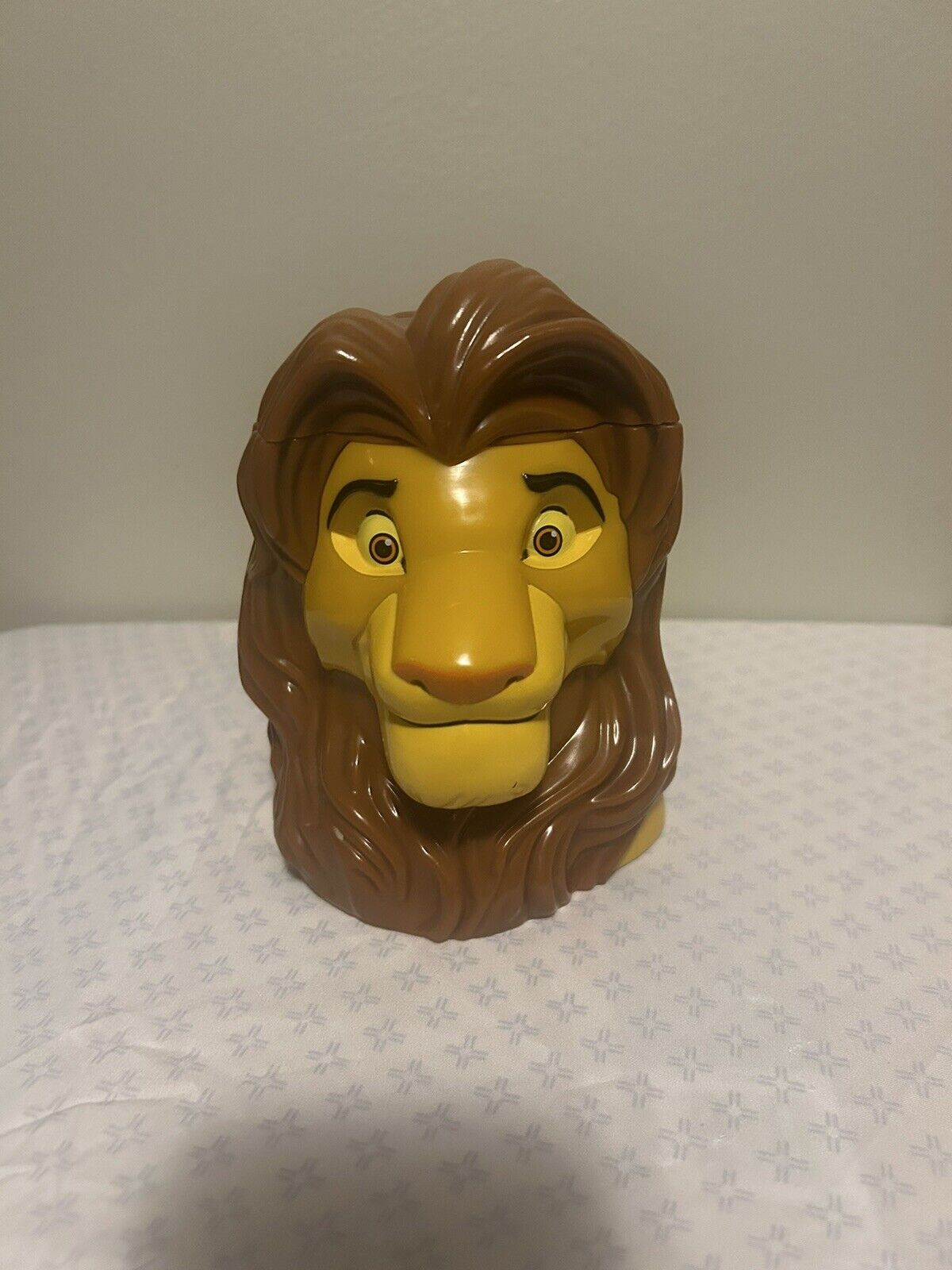 SIMBA The Lion King on Ice Mug Cup Stein Flip Top Lid Vintage Disney
