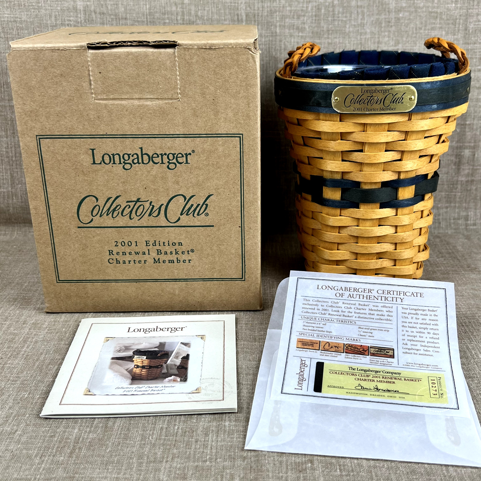 Longaberger 2001 Collectors Club Renewal Basket with Liner and Protector - New