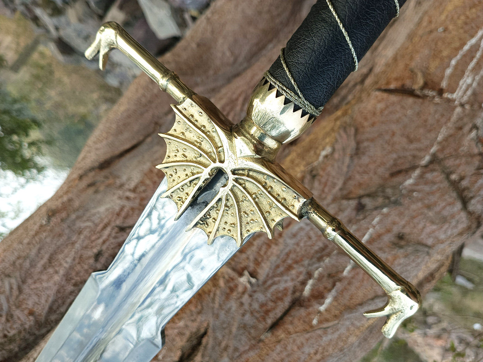 Blackfyre Sword Targaryen House of Dragon Sword Replica Sword With Sheath.