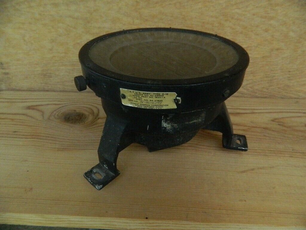 WWII U.S. Army Air corps type D-12 Aircraft compass Bendix Aviation co.
