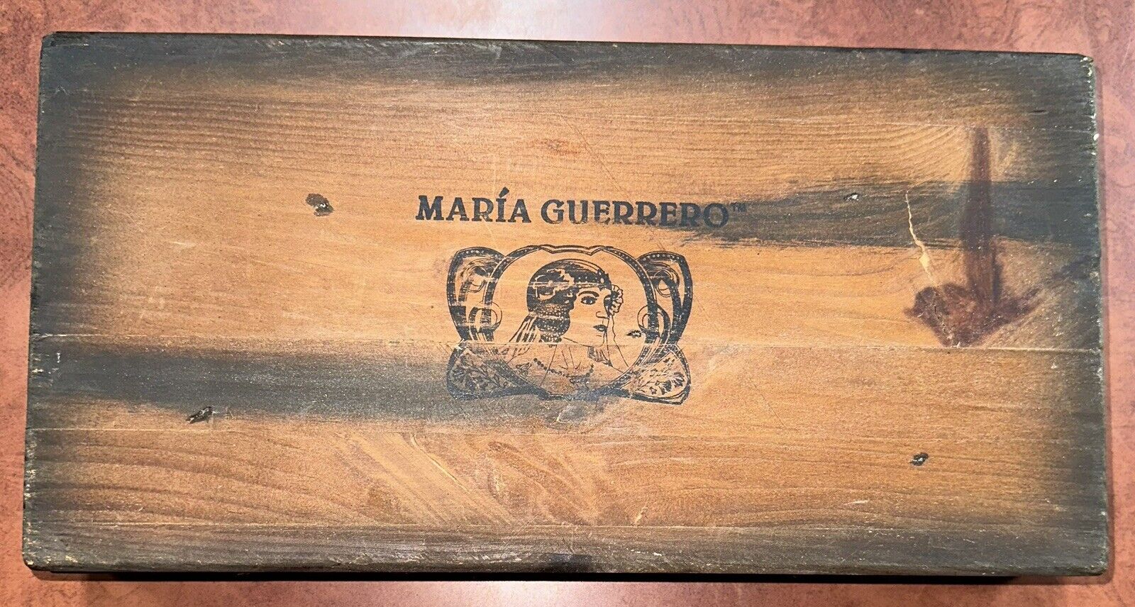 María Guerrero Display 10 Count Wooden Cigar Mold Press