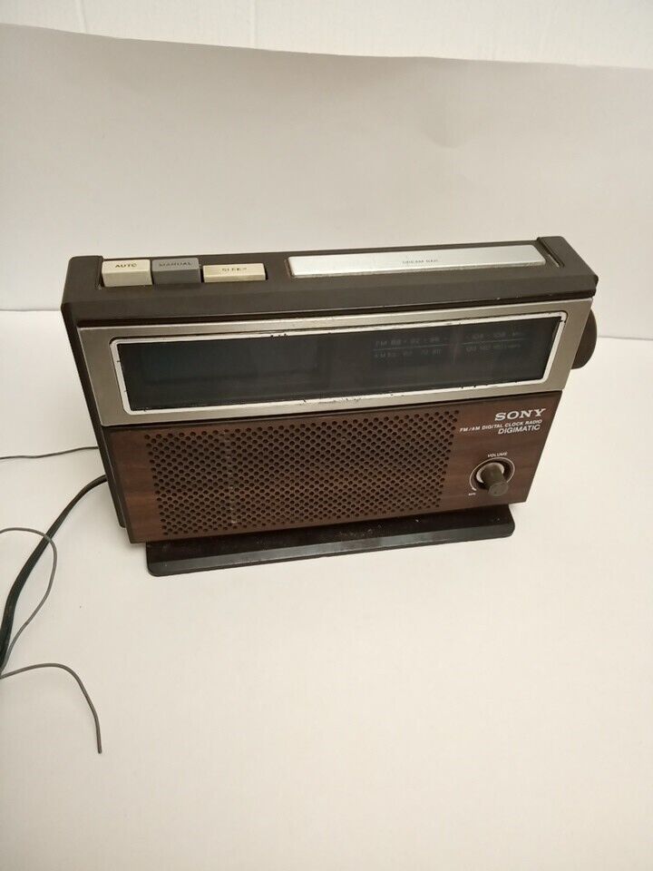 Vintage Sony ICF-C810W Digimatic AM/FM Digital Clock Radio Works