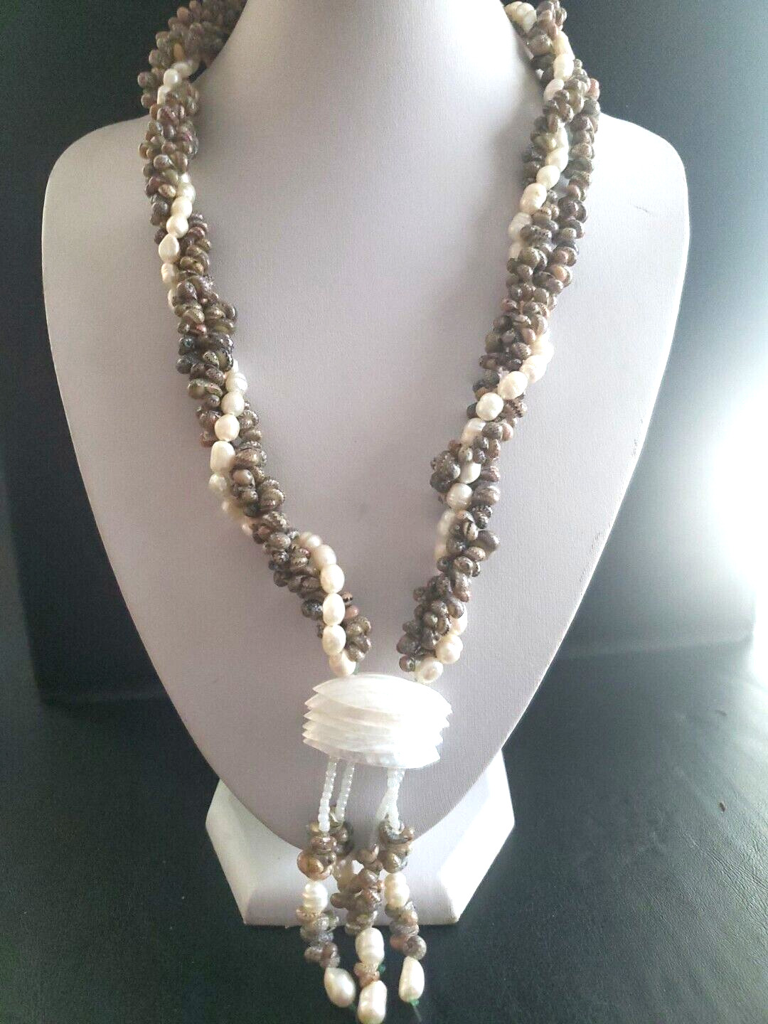 Very Rare Vintage Hawaiian Shell Pearl Necklace 