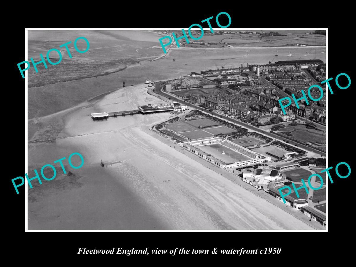 OLD LARGE HISTORIC PHOTO OF FLEETWOOD ENGLAND THE TOWN & WATERFRONT c1950