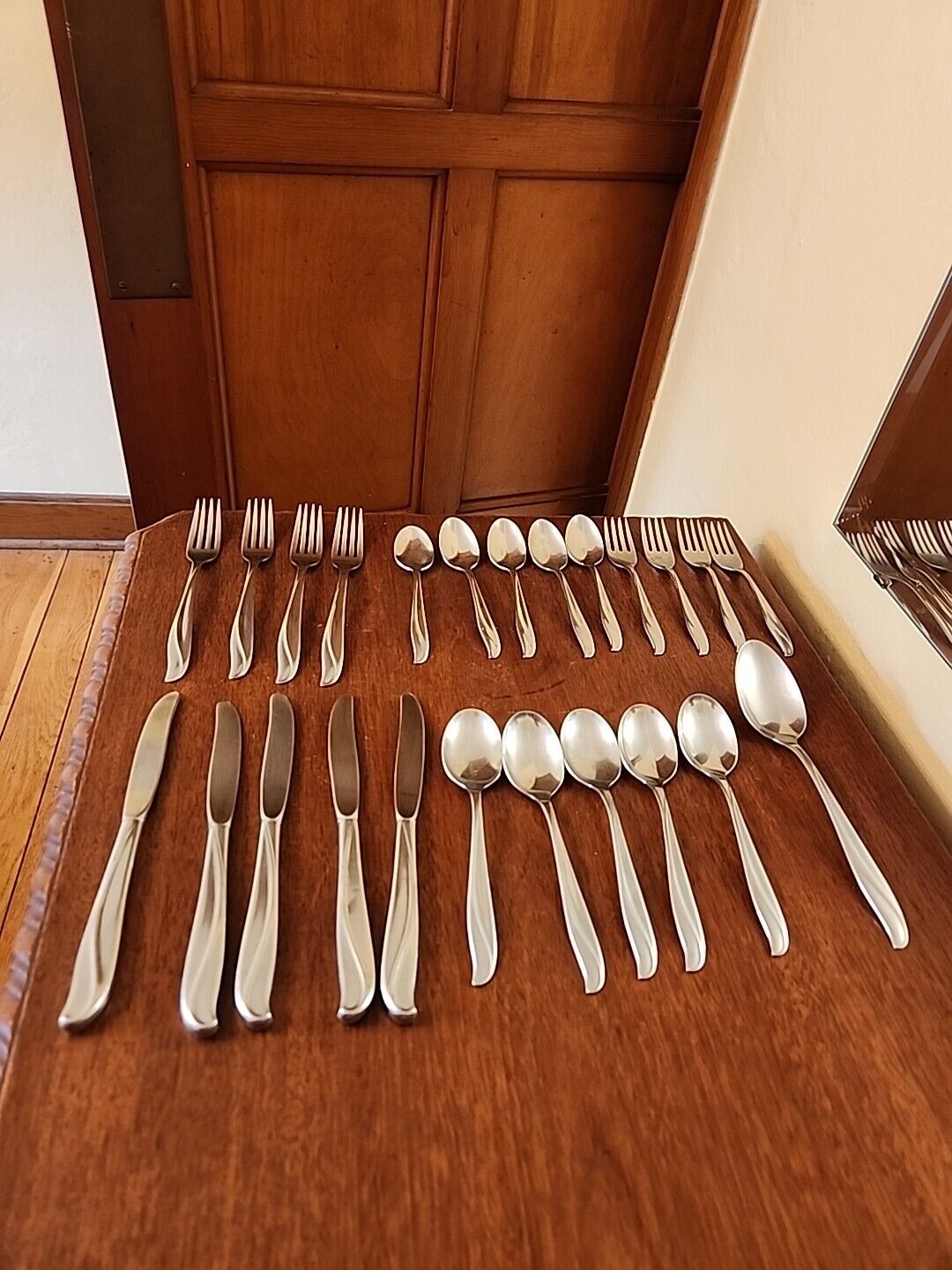 Wm Rogers  Impression  USA Lot Of 24 IS  Stainless Flatware Assorted Pieces