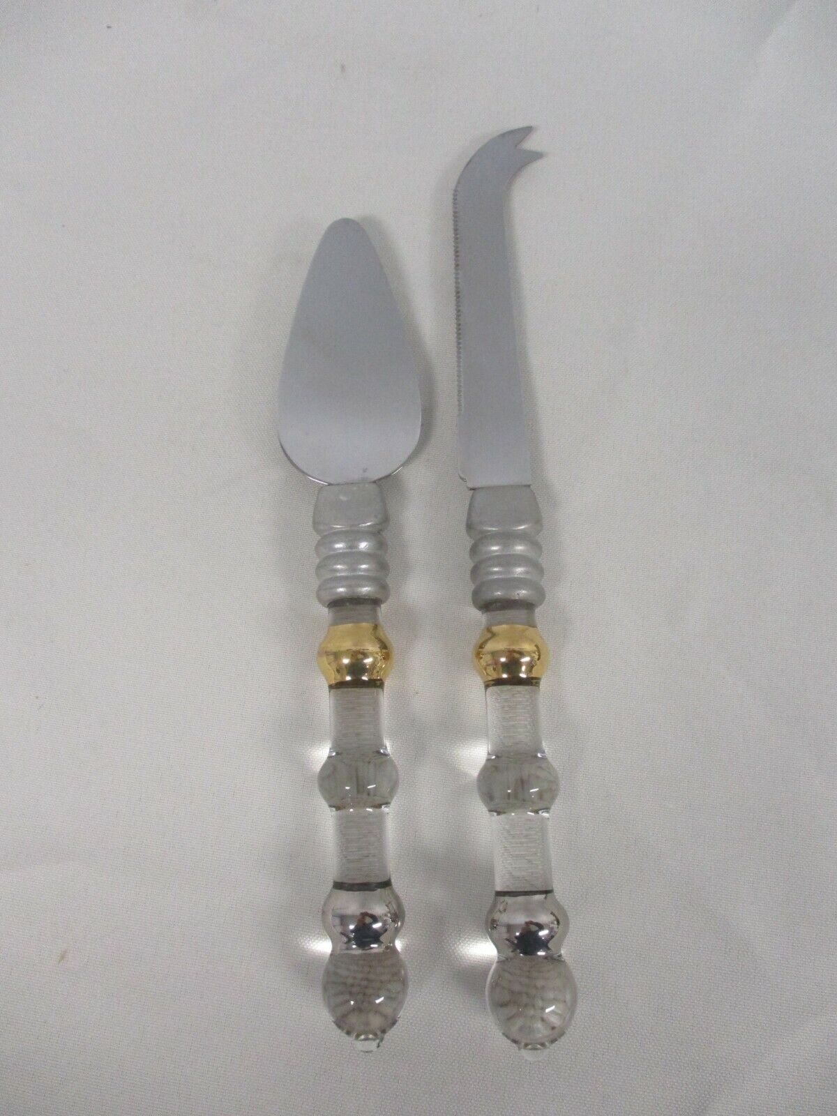 2 MID CENTURY SHEFFIELD CLEAR GLASS & GOLD HANDLE CHEESE SERVER & KNIFE