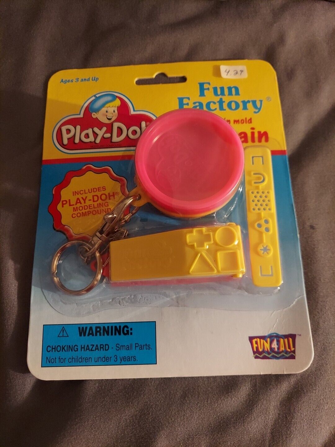 NEW/SEALED - Classic Toy Keychain Play-Doh Hasbro Fun 4 All 1998 NOS