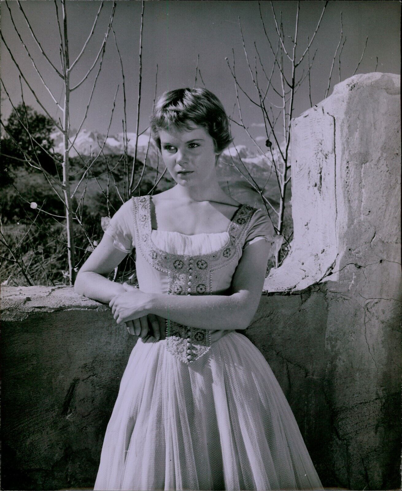 LG885 1958 Original Photo DIANE VARSI Gorgeous Young Actress Pixie Cut Costume
