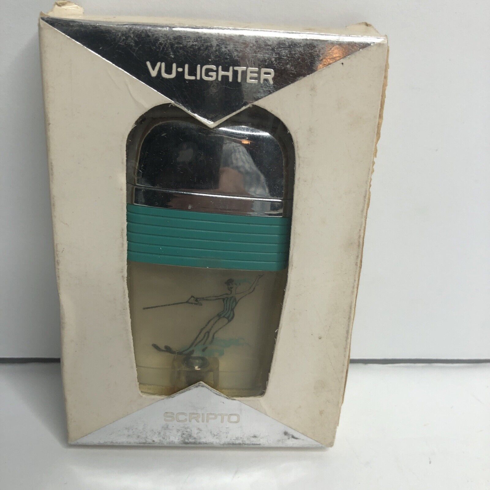 Vintage Scripto VU Lighter Babe/ Water skating New in Box
