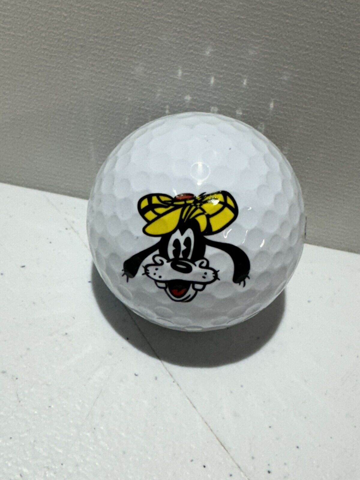 Goofy 3 Logo Golf Ball DISNEY Collectors CLUB DE GOLF