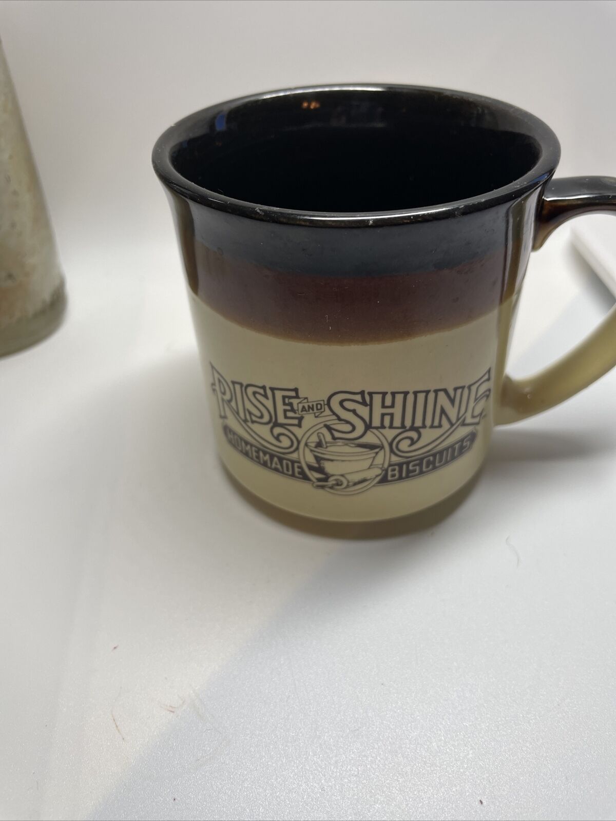 Vintage Hardee’s Rise and Shine Homemade Biscuits Mug 11 oz, 3.5” Tall  1986