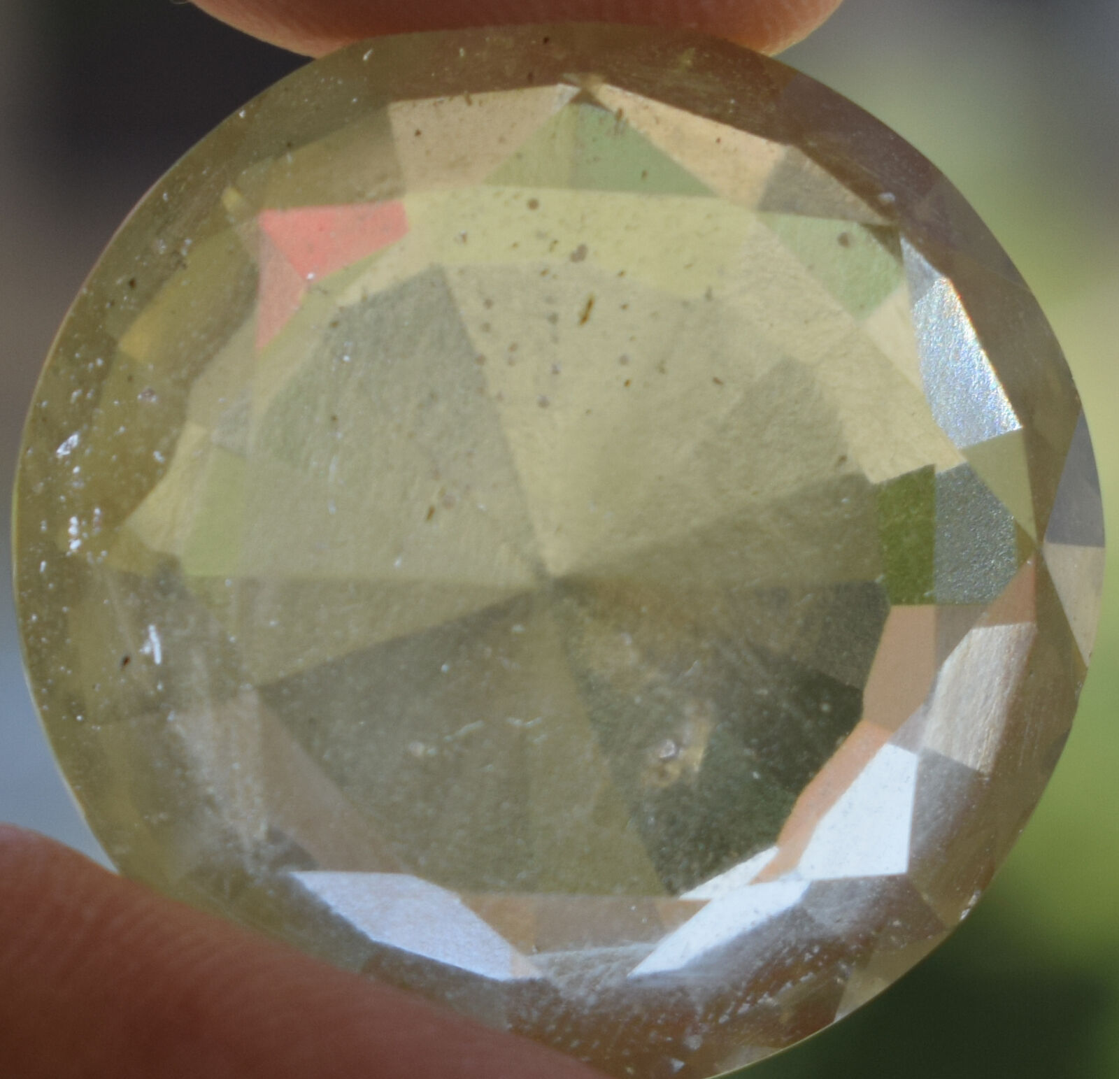 Faceted Libyan Desert glass Gemstone, desert glass from asteroid impact-44carat