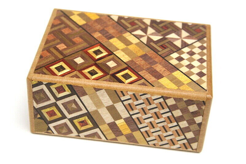 Secret Puzzle Box 12 steps Hakone Yosegi Zaiku Japan Handmade Wooden New F/S