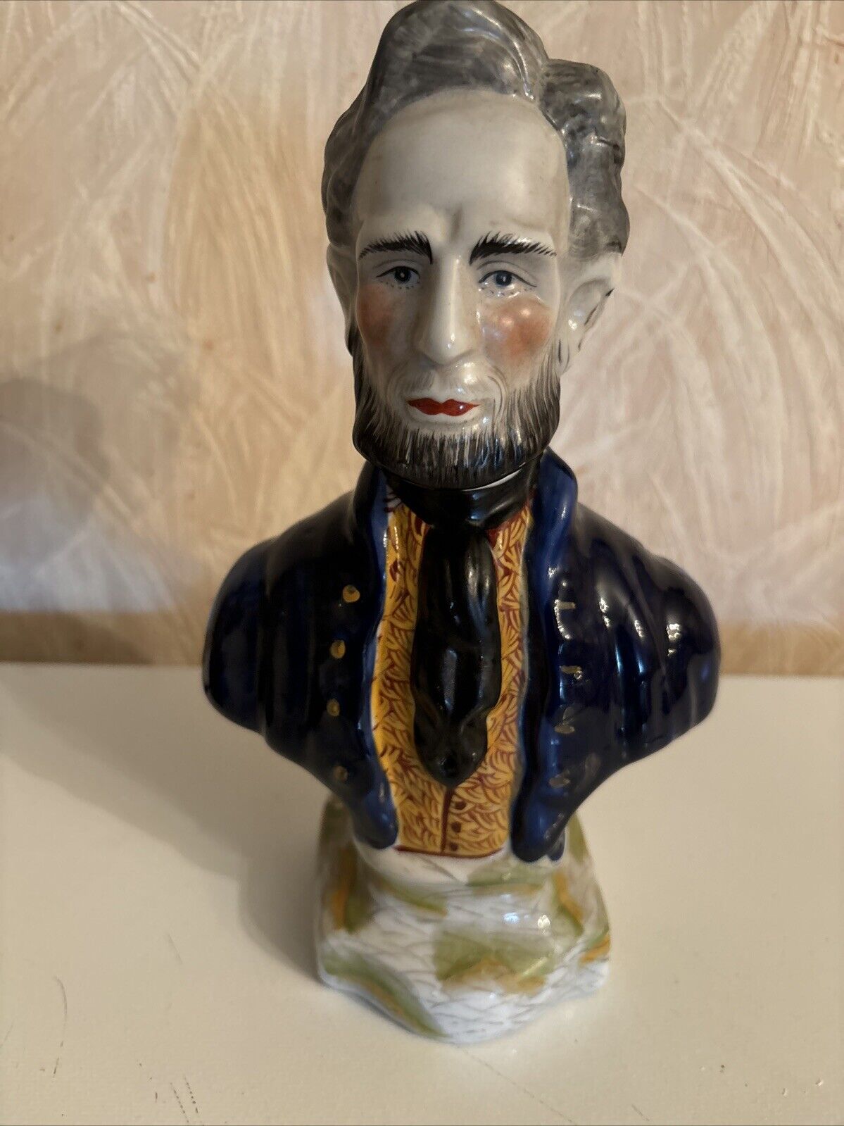 VINTAGE STAFFORDSHIRE POTTERY PRESIDENT ABRAHAM LINCOLN BUST 9
