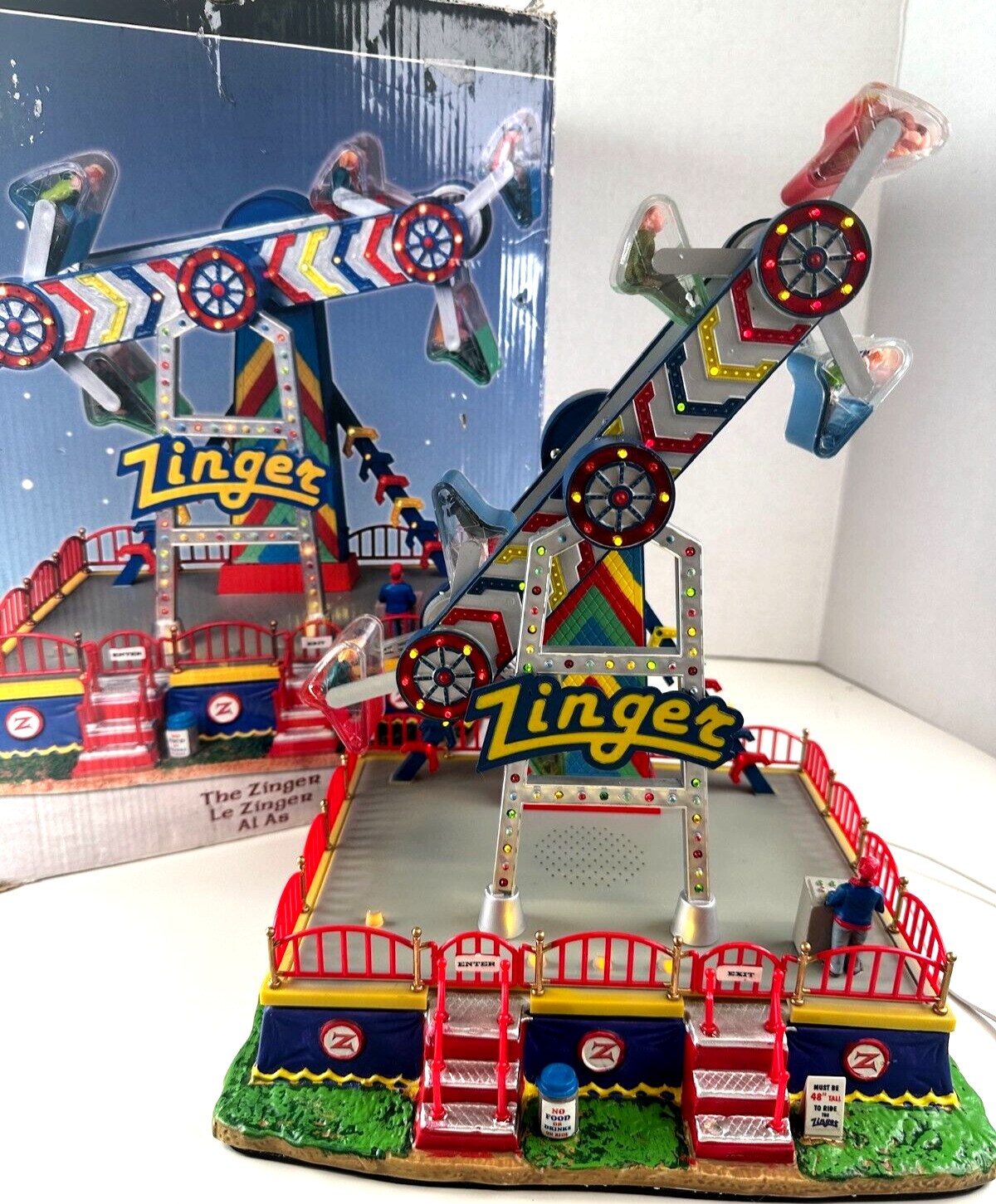 LEMAX Carole Towne THE ZINGER Animated Holiday Village Carnival Lights & Sound 