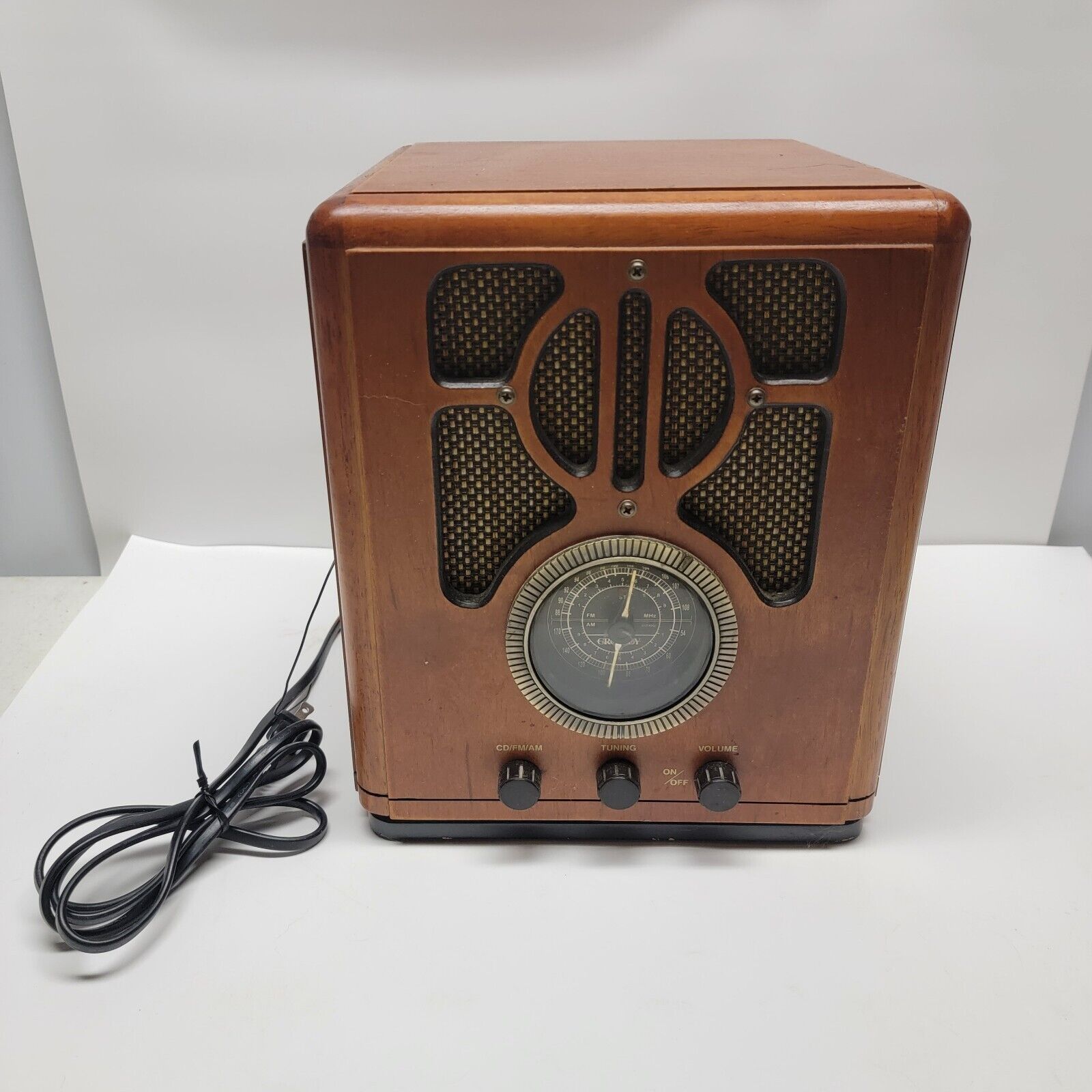 Vintage VTG Crosley Collector's Edition Radio CR72CD Read Description