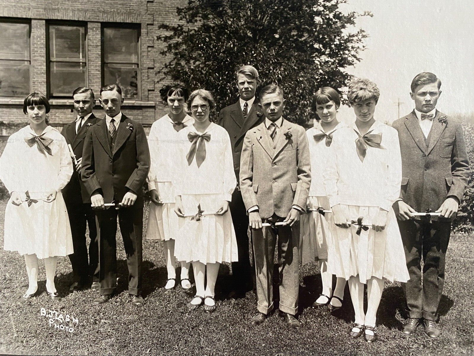1926 SPOKANE, WASHINGTON graduating class 10x12 photograph HILLYARD SCHOOL BOUND