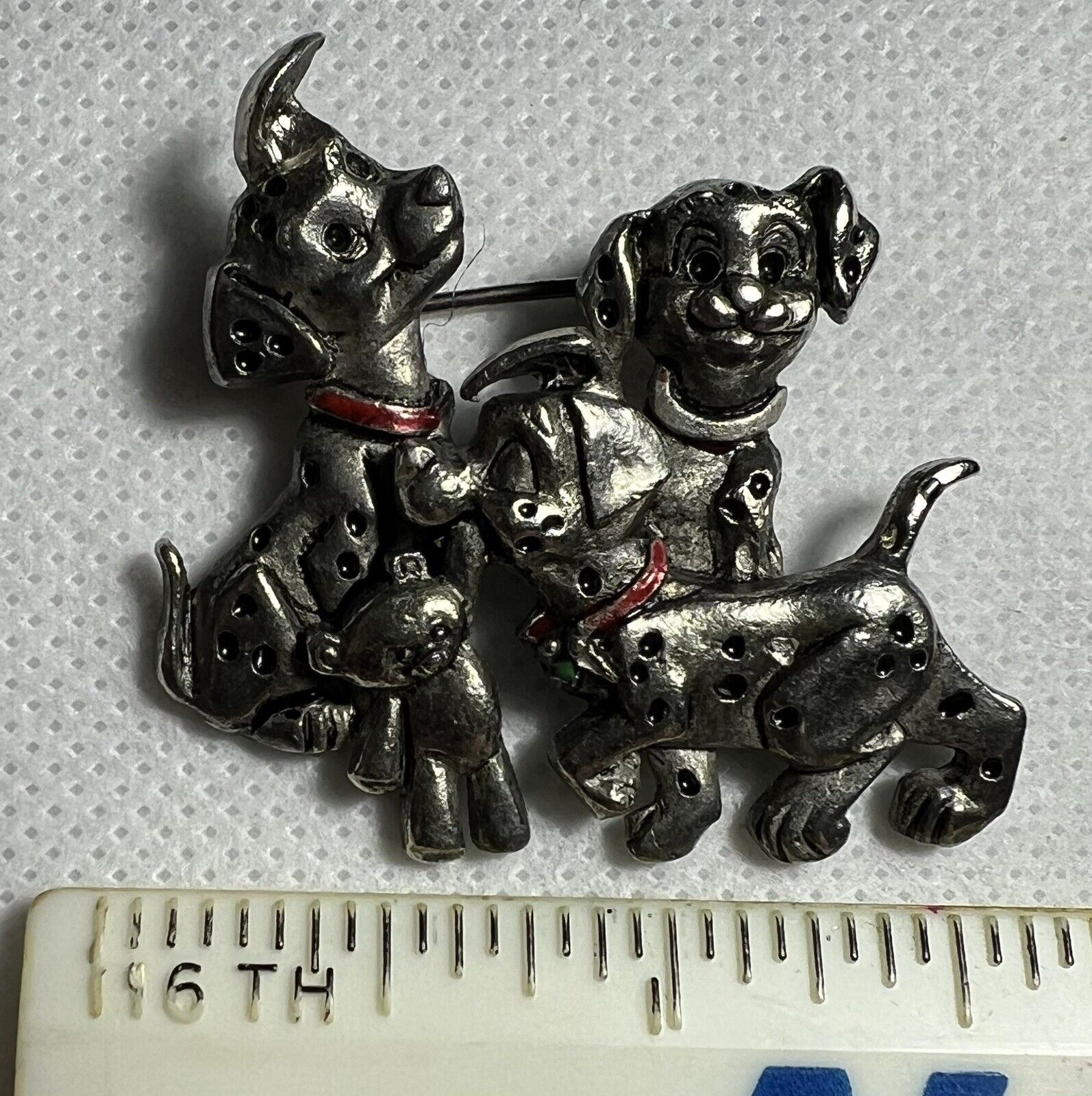 Vintage Disney 101 Dalmatians Puppy’s Pewter Brooch Pin