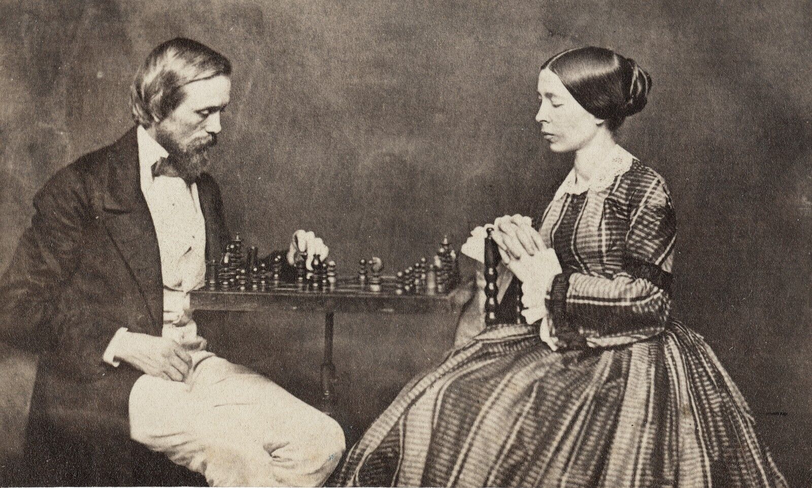c. 1860's Chess Players Man vs Woman Carte de Visite Photo (Brooklyn, NYC)